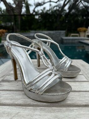 Giani Bini 7.5 Stiletto Open Toe Sling Back Leather Dress Sandal Wedding or Prom
